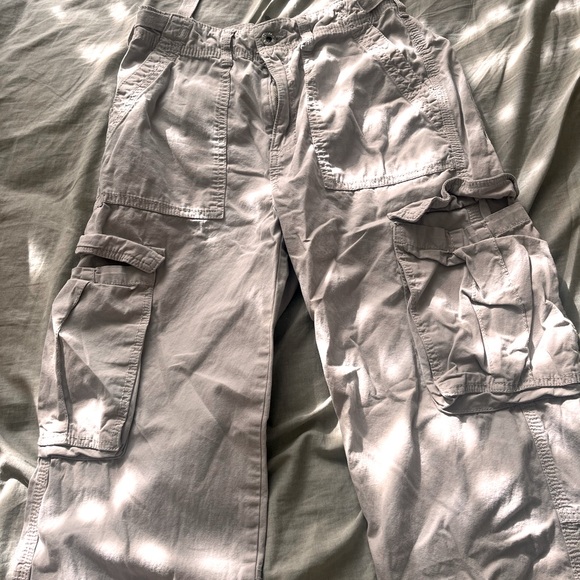 ASOS Berksha cargo pants in a pale grey - Picture 6 of 6